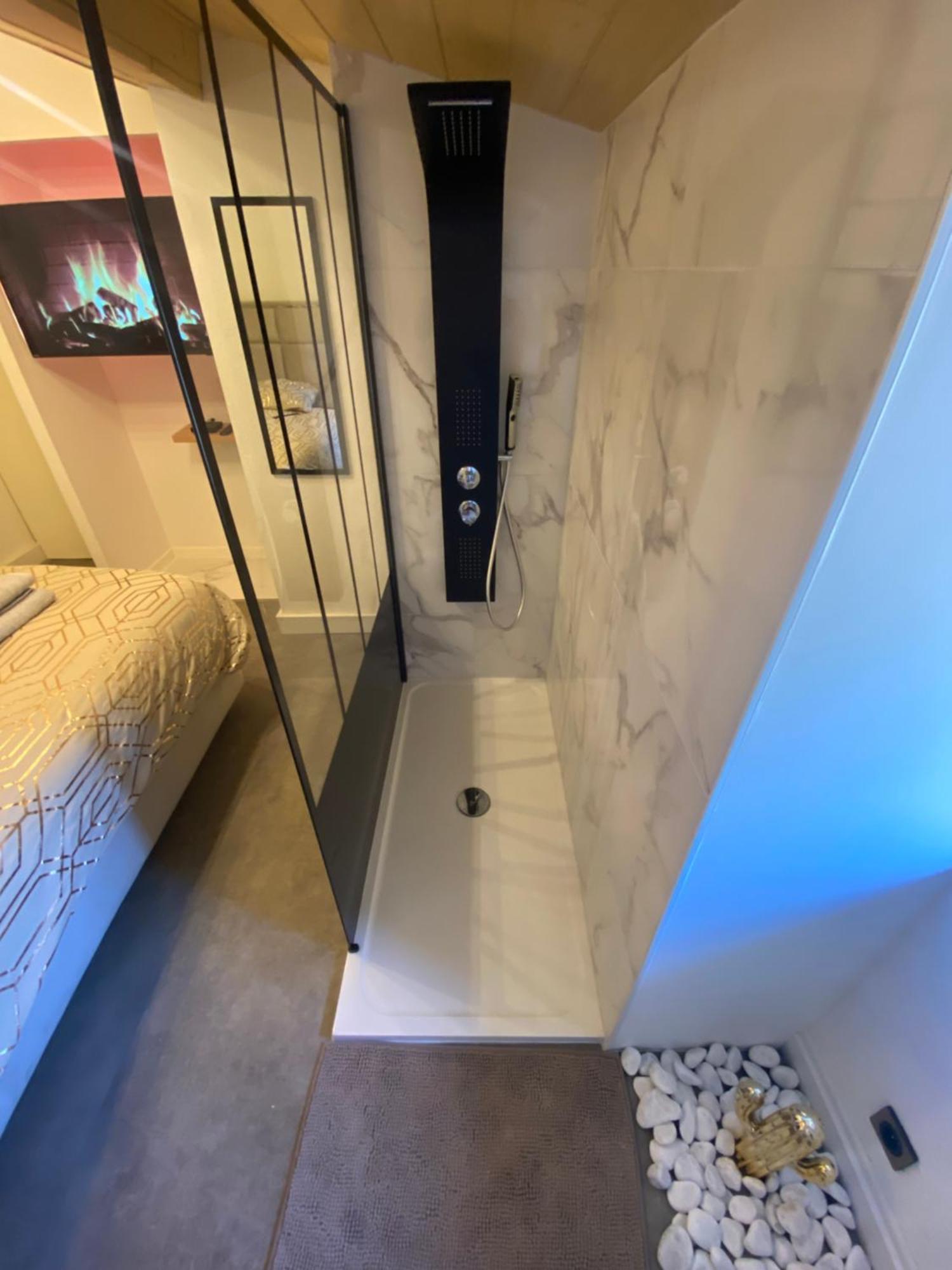 Le Foyer D'Or - Hypercentre & Confort 阿让 外观 照片